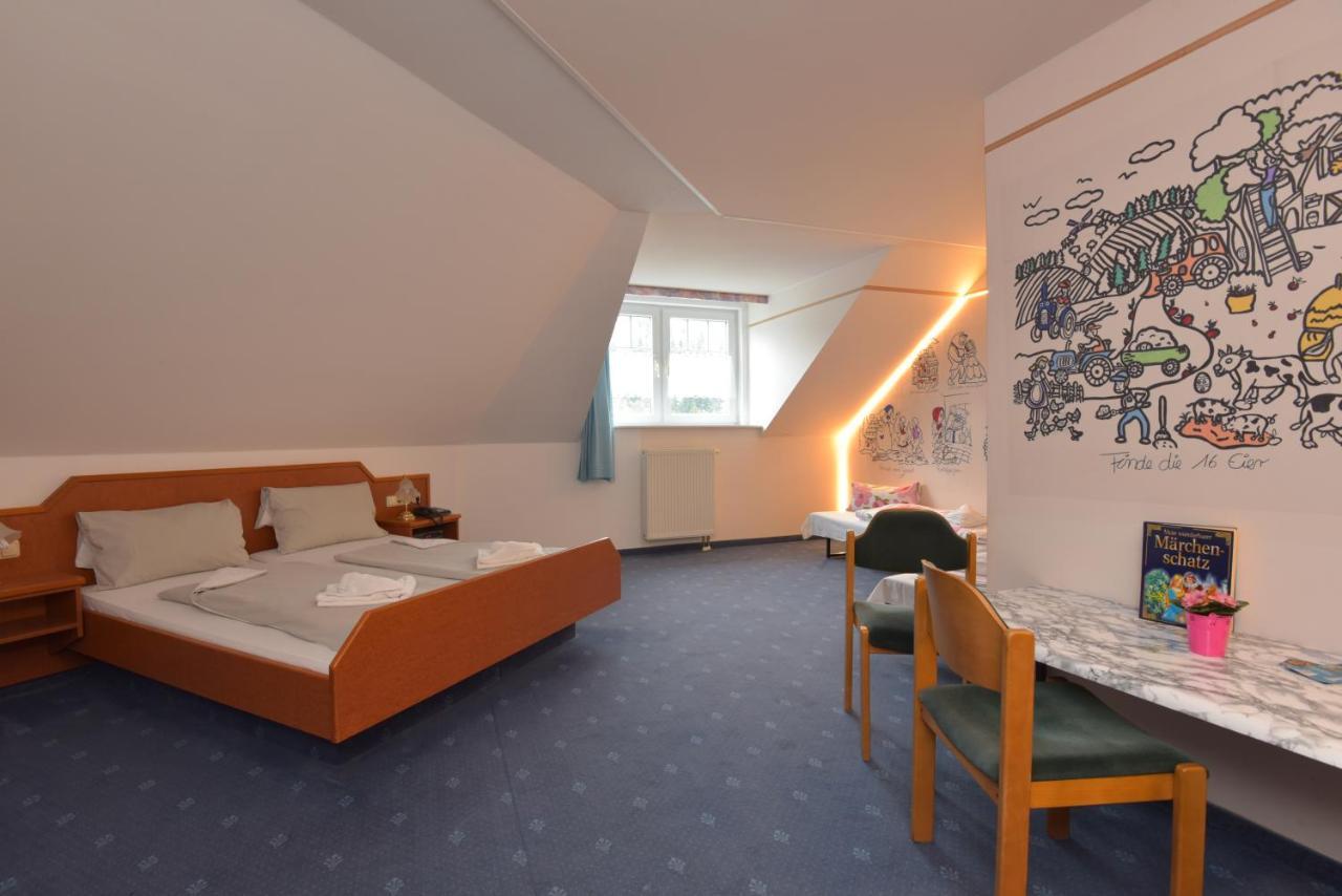 Waldhotel Feldbachtal Neuhaus am Rennweg Ngoại thất bức ảnh