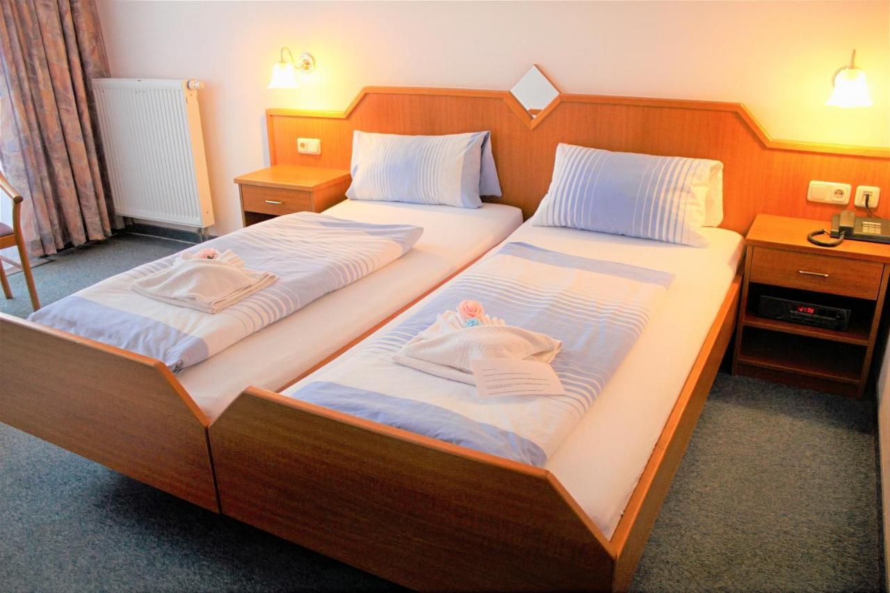 Waldhotel Feldbachtal Neuhaus am Rennweg Ngoại thất bức ảnh