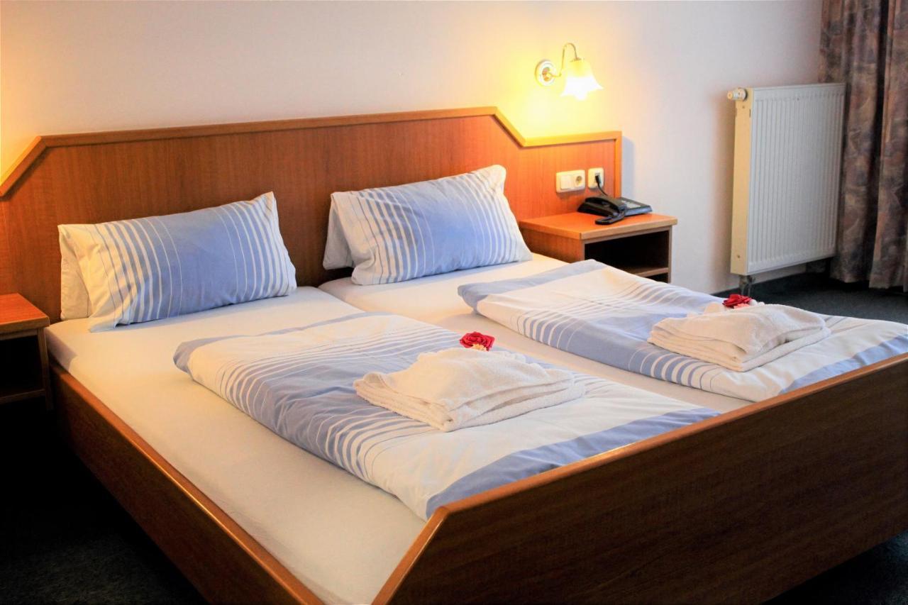 Waldhotel Feldbachtal Neuhaus am Rennweg Ngoại thất bức ảnh
